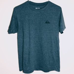 Quiksilver Mens Tee is NWOT!